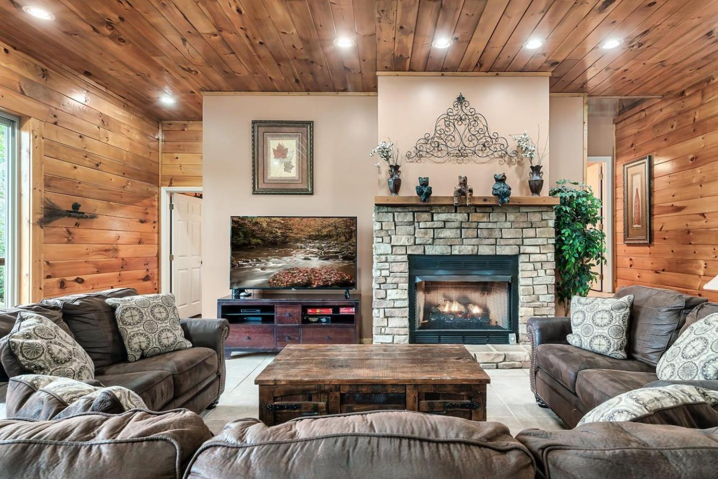 Top Mtn Views, Hottub, Games, 4 Suites, Pets Севьервилл Экстерьер фото